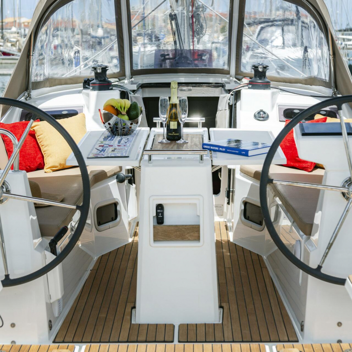 Pink Floyd | Oceanis 34.1 photo 2