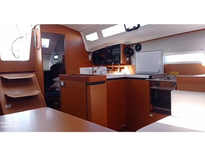 Alboran Verdejo (Las Galletas/Marina del Sur) | Sun Odyssey 410 (3Cab) photo 17