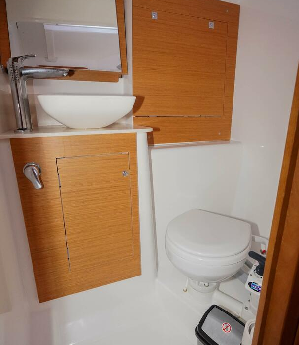 Lady D | Dufour 390 photo 36