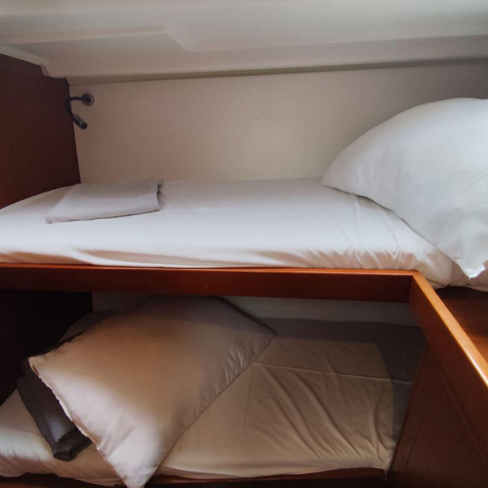 Desroches | Oceanis 48 photo 10