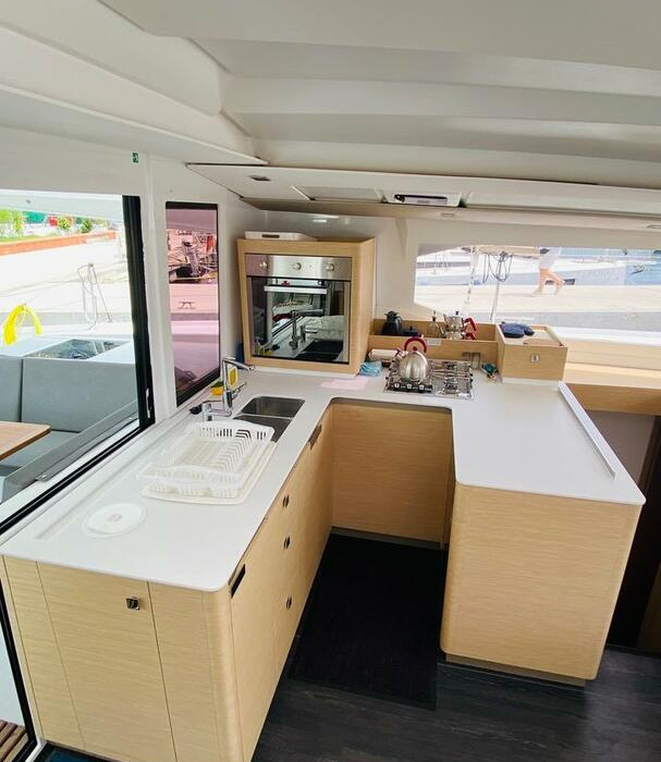 Capella 1 | Astrea 42 photo 47