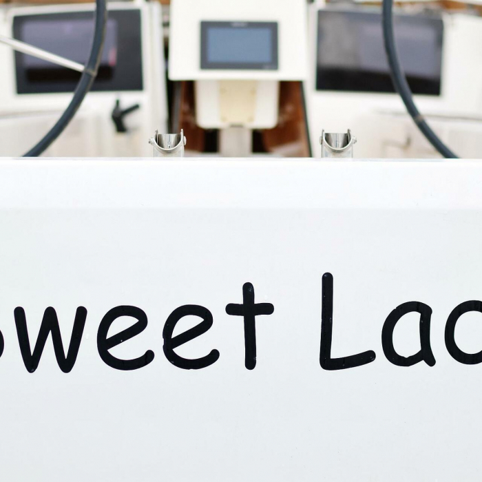 Sweet Lady | Dufour 350 GL photo 20