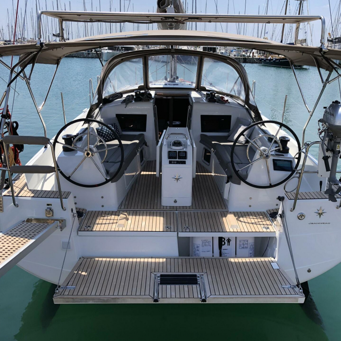 Aquaholic | Sun Odyssey 410 photo 1