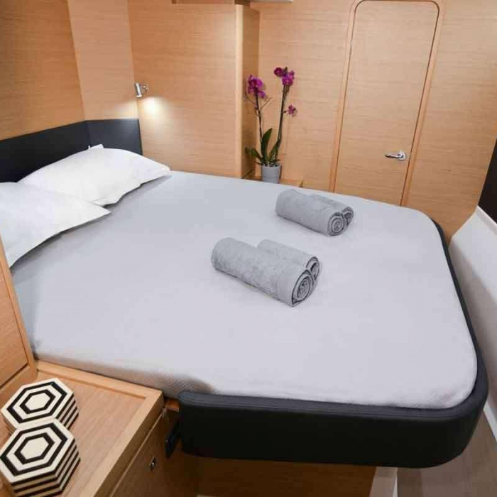 Jovy | Dufour 48 Catamaran photo 12