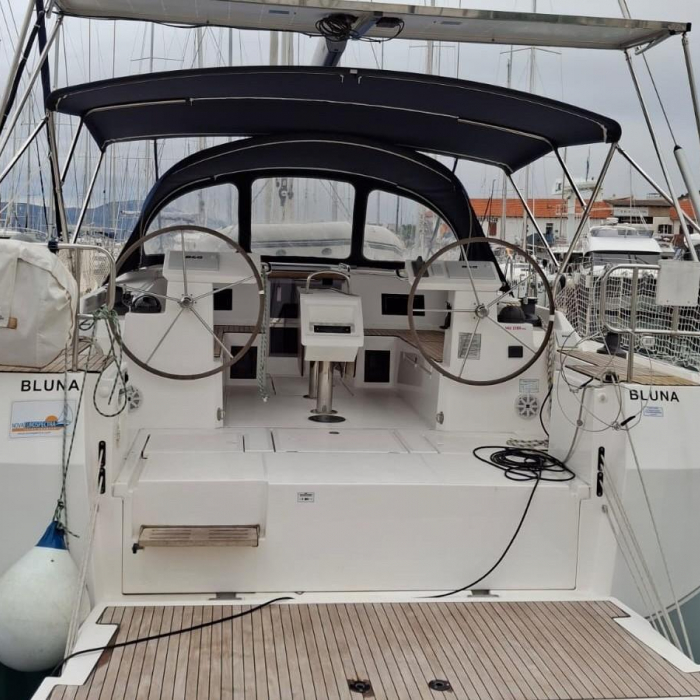 Bluna | Bavaria C45 photo 9