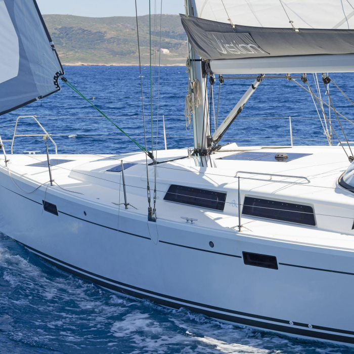 Deep Blue | Hanse 415 photo 4