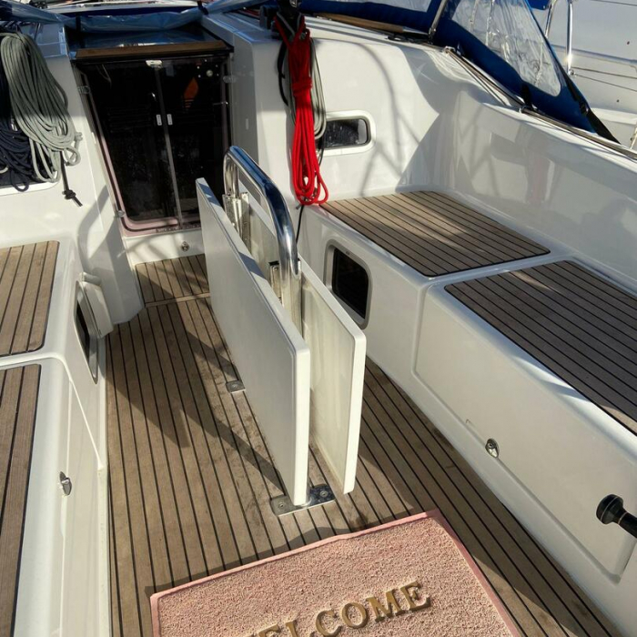 Philippa | Sun Odyssey 380 photo 6