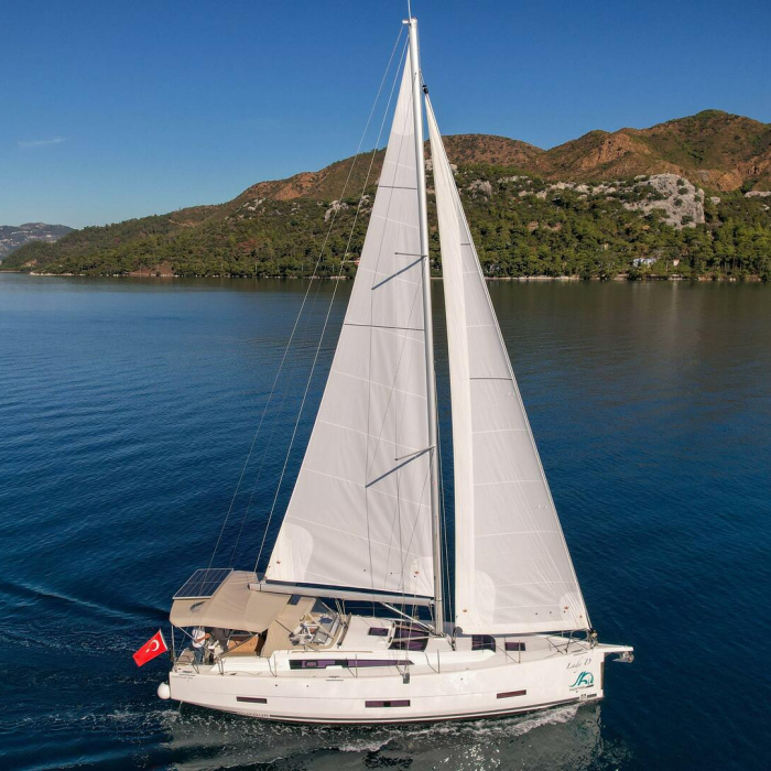 Lady D | Dufour 390 photo 8