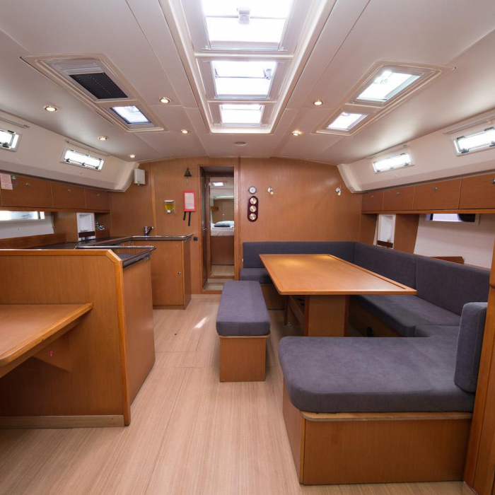 Aziza | Bavaria 50 photo 11