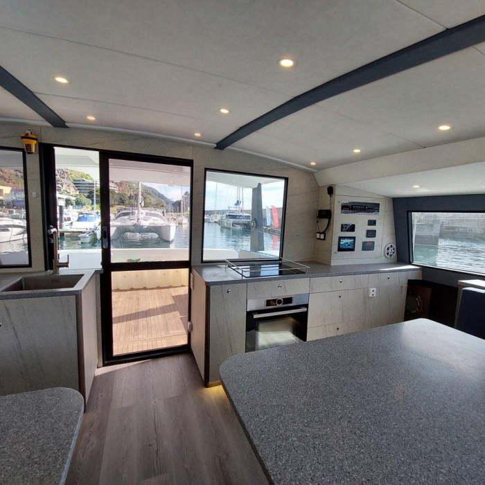 Orange | Luna 47 Power photo 12