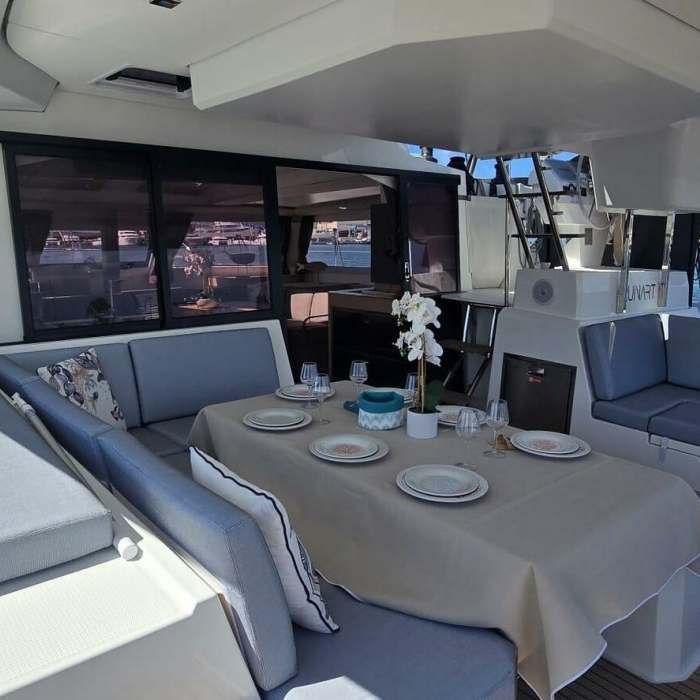 Ruinart | Fountaine Pajot Elba 45 photo 8