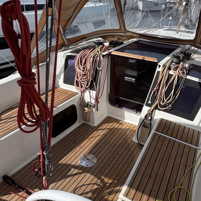 Expensive Toy | Dufour 310 GL photo 7