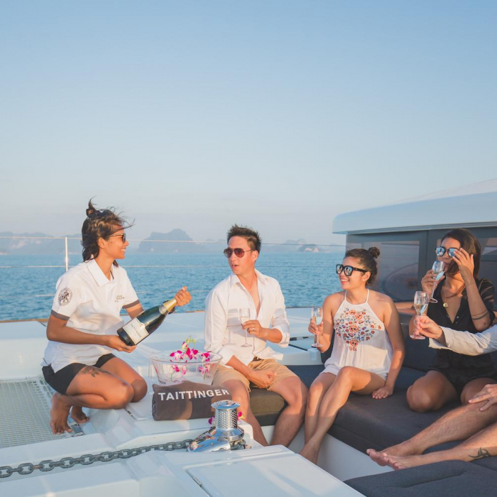 Blue Moon | Lagoon 52F photo 19