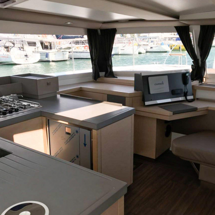 Wave | Astrea 42 photo 12