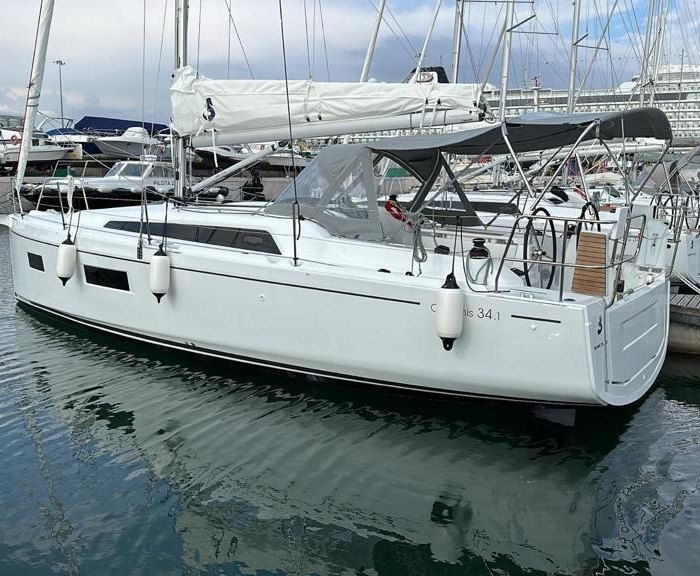 Trapani Vela Club | Oceanis 34.1 photo 3