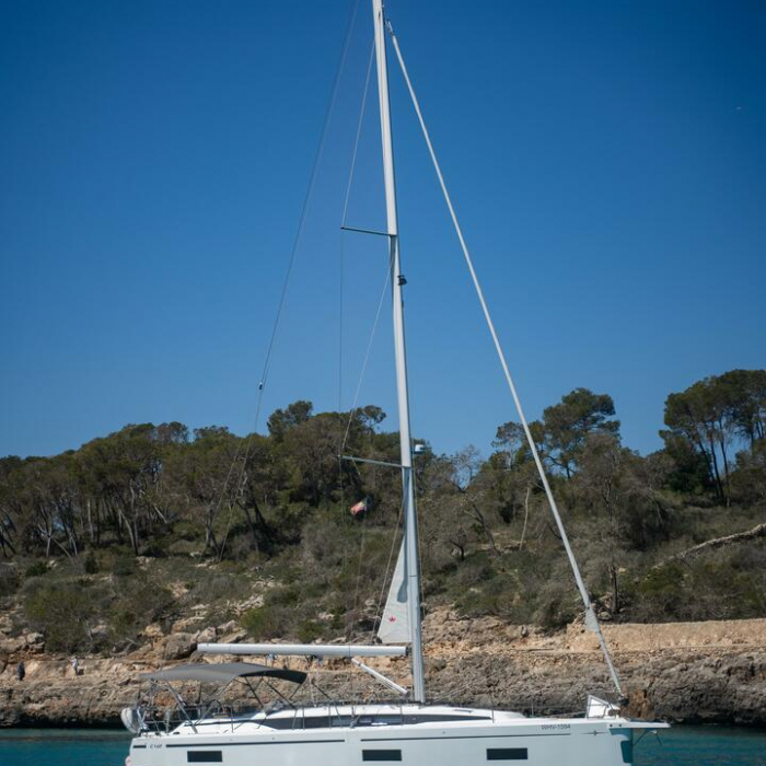 Ostwind III | Bavaria C46 photo 4