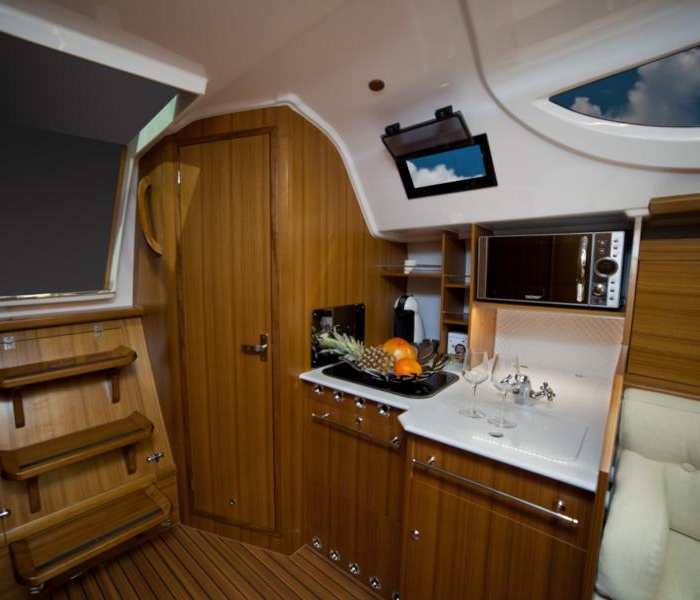 Kate | Maxus 33.1 RS Prestige photo 14