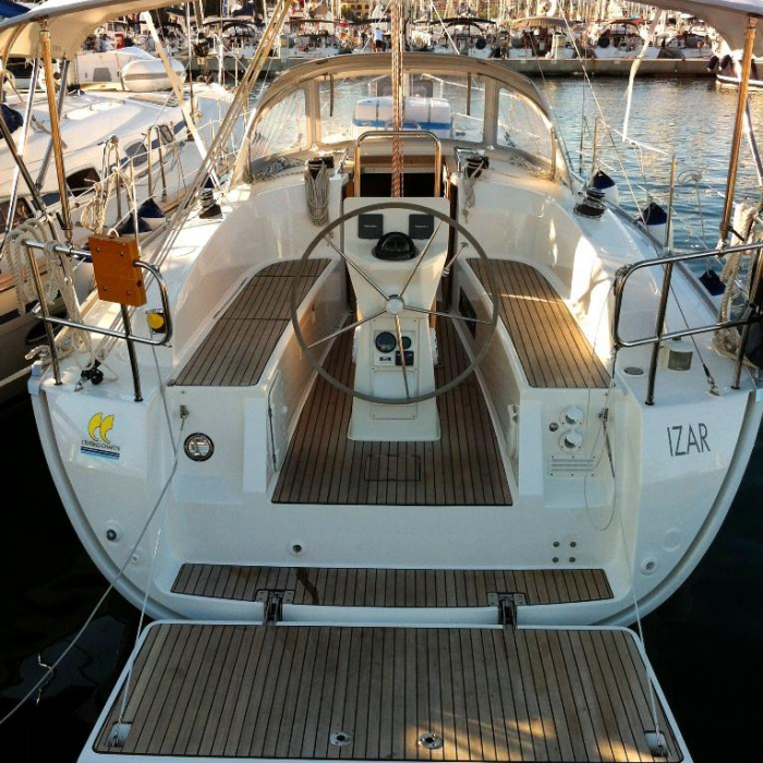 Izar | Bavaria Cruiser 32 photo 2