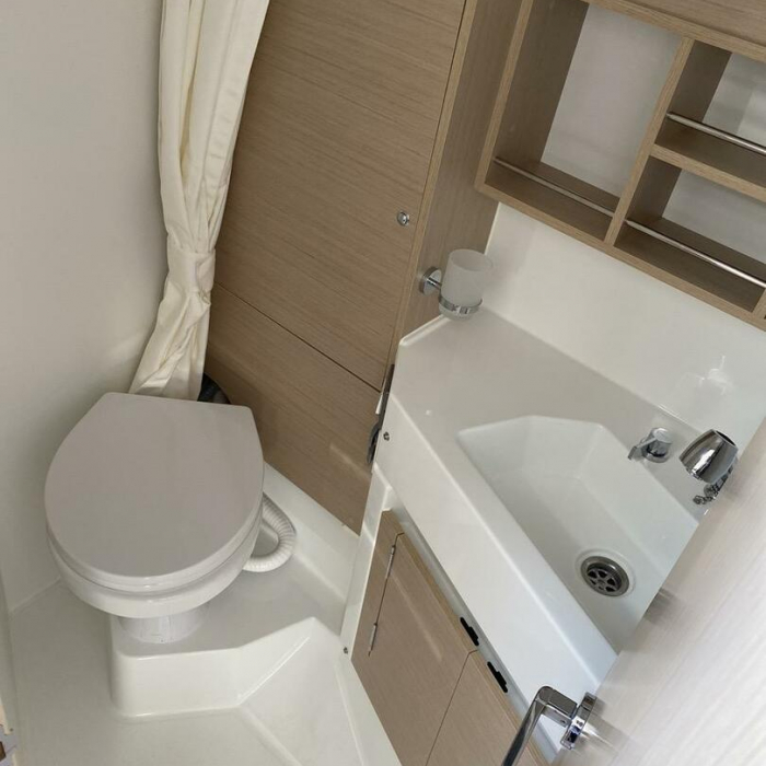 Angelica | Oceanis 34.1 photo 15