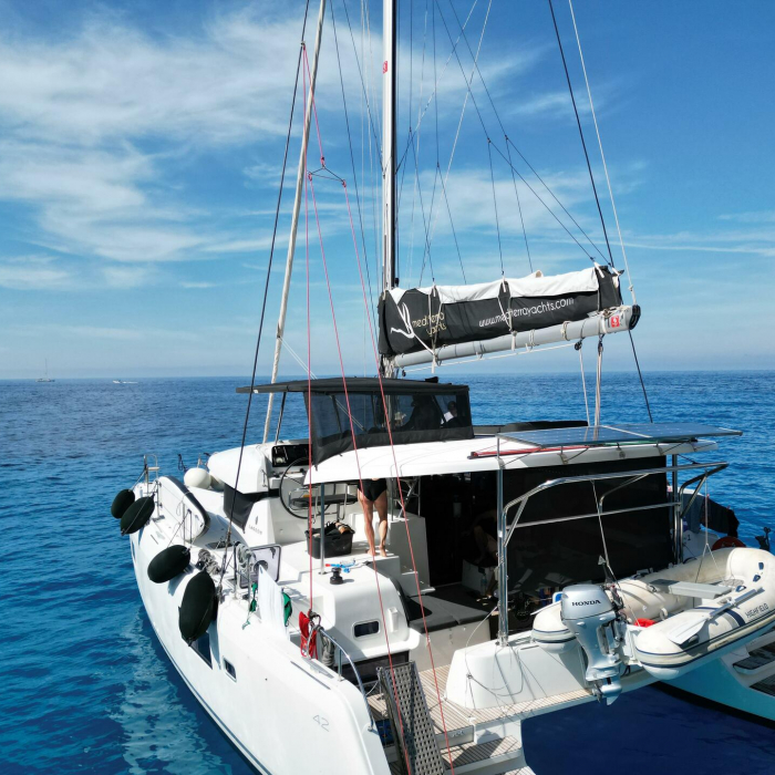 Dioni | Lagoon 42 photo 1