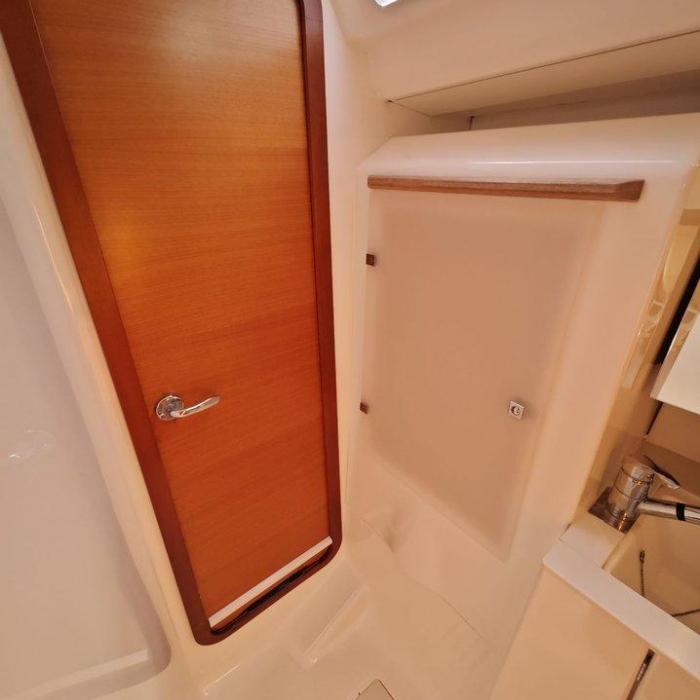 Grace | Dufour 450 GL photo 20