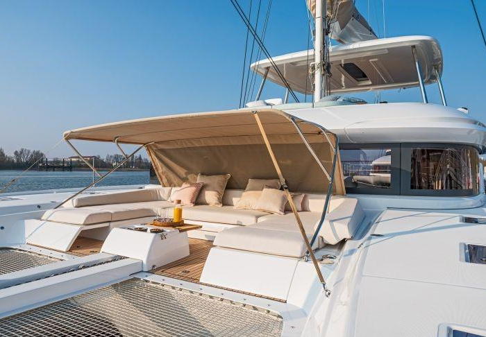 Hydrus | Lagoon 55 photo 5