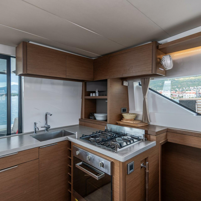 Katka | Lagoon 50 photo 36