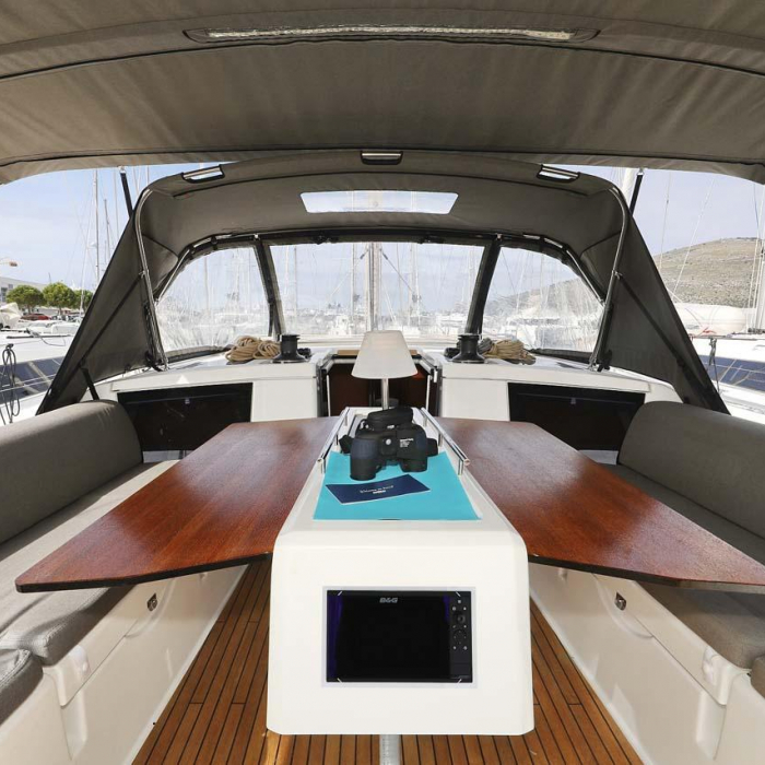 Lucia 1 | Dufour 430 photo 22