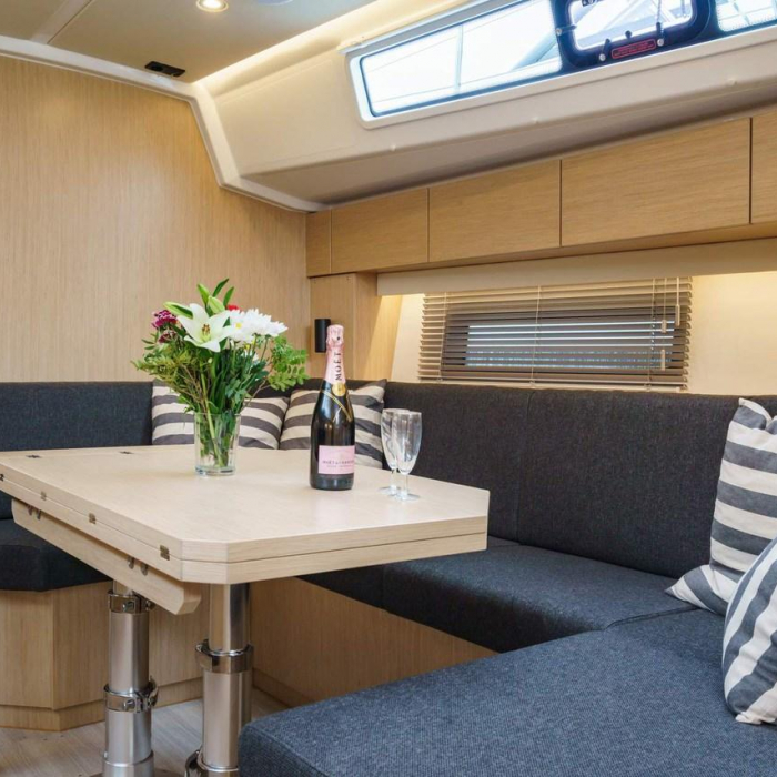 Ostwind II | Bavaria C42 photo 9