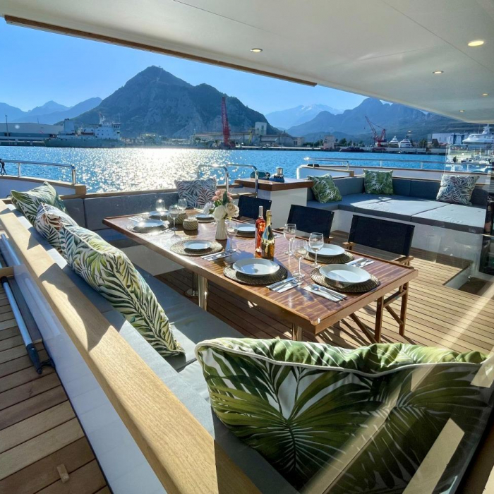 Inka | Ocean Beast 65 Fly photo 16