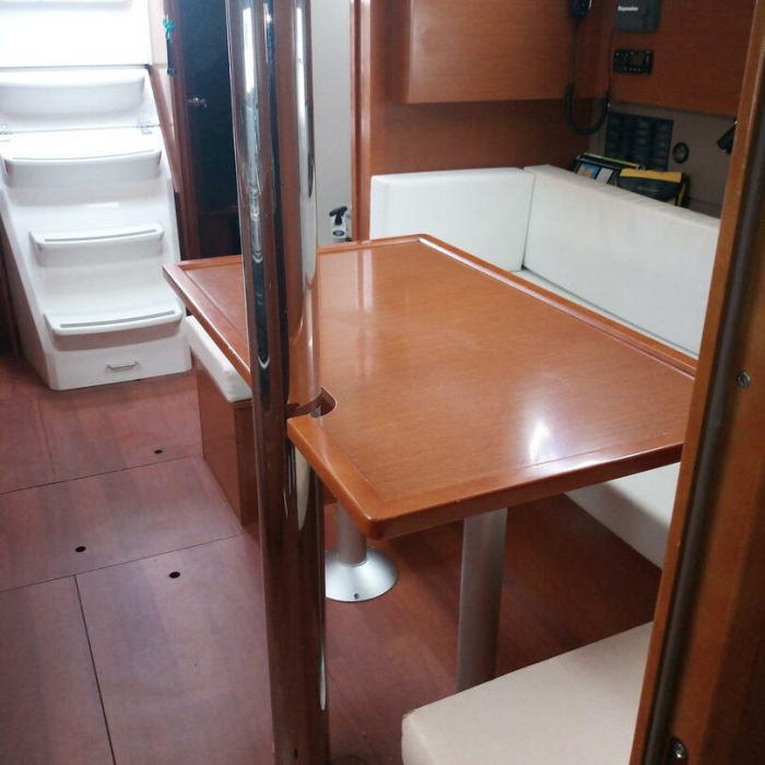 Monica | Oceanis 38 photo 9