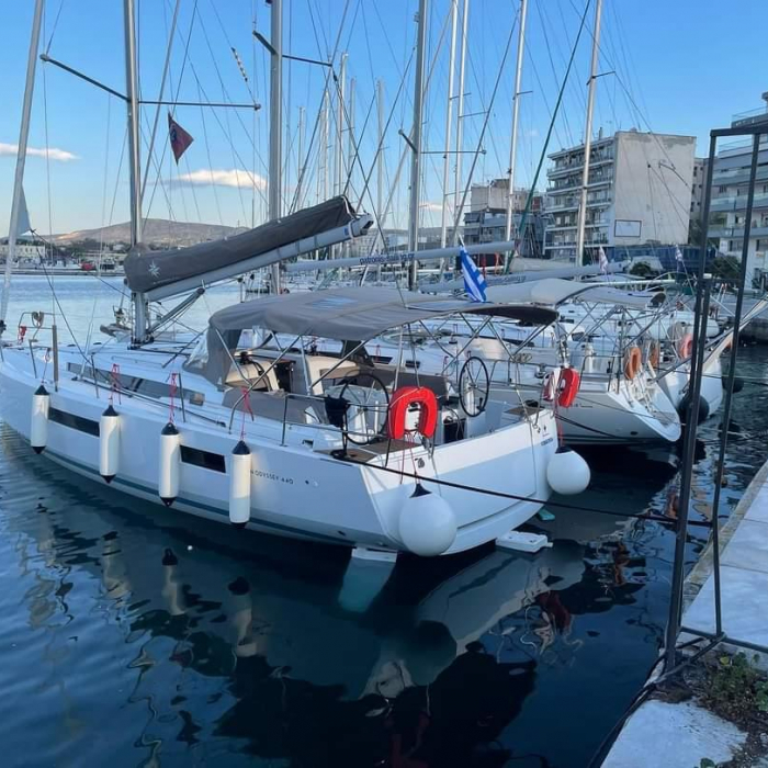 Virginia (A/C, Gen. 10kVA, Watermaker 160L/h, Electric Winch) | Sun Odyssey 440 photo 2