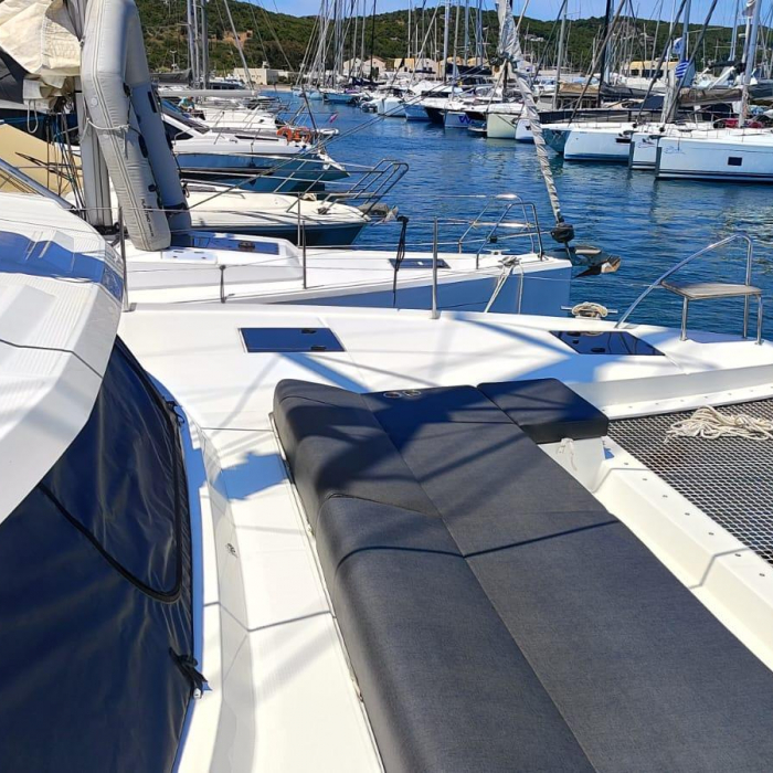 Cicada | Fountaine Pajot Astrea 42 photo 10
