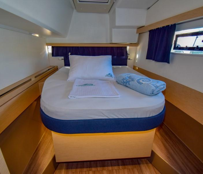 Amber | Lucia 40 photo 42