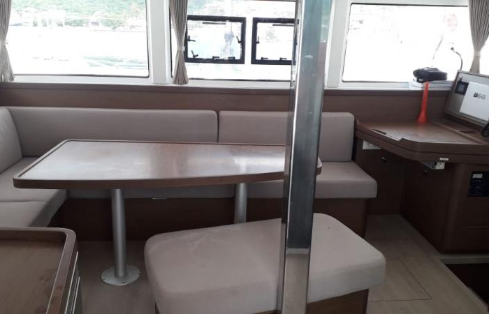 Utopia | Lagoon 42 photo 8