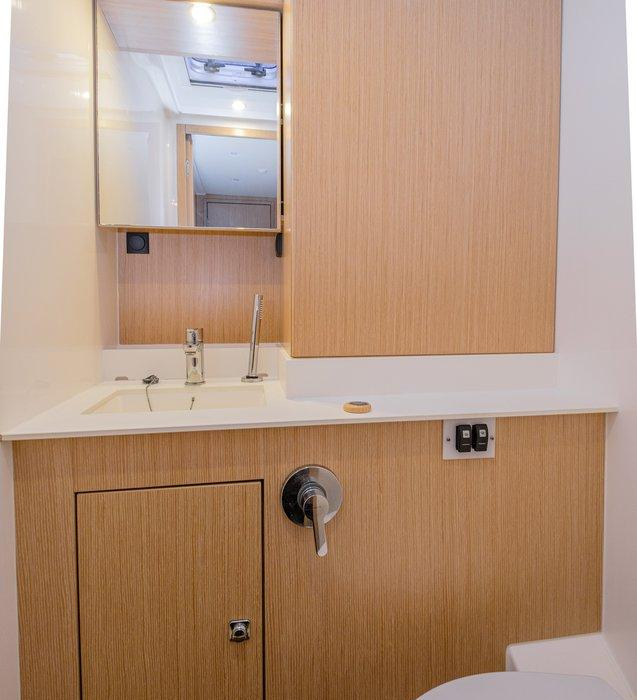 Ghost | Bavaria C57 photo 7