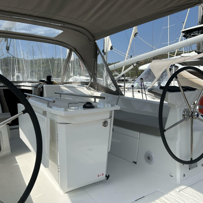 Gia | Oceanis 40.1 photo 3