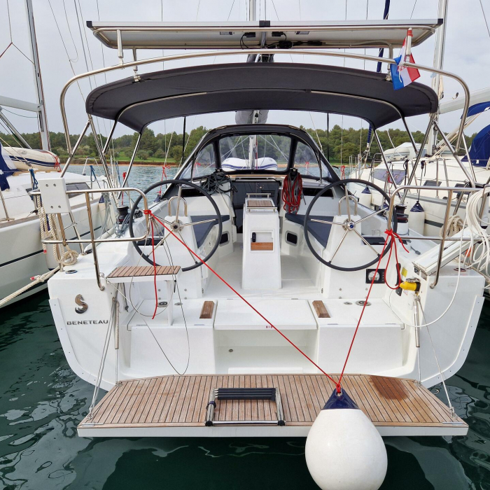 Navicela | Oceanis 34.1 photo 4