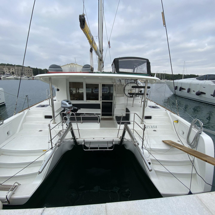 Nirvana | Lagoon 39 photo 7