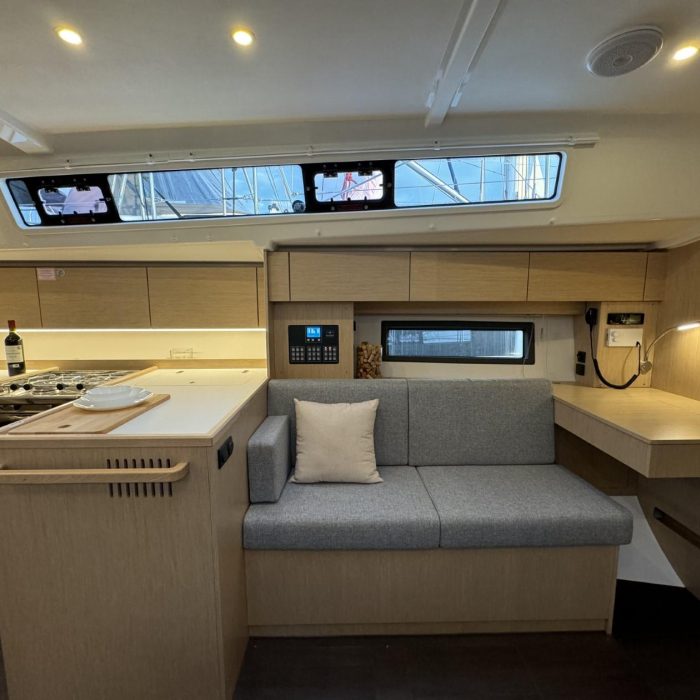 Ivana | Bavaria C42 photo 26