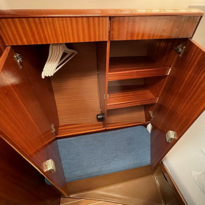 Mirna | Bavaria 44 photo 6