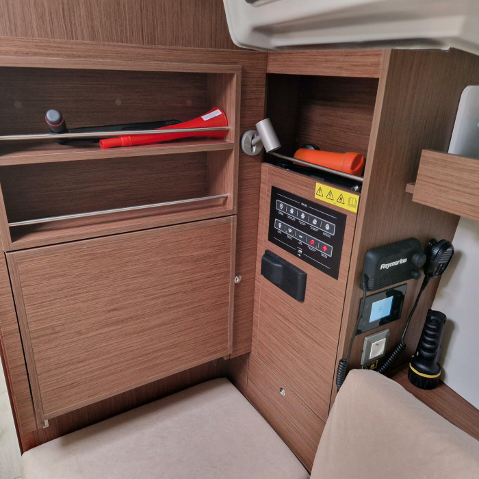 Navicela | Oceanis 34.1 photo 13