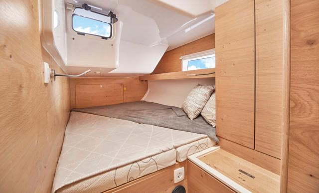 Skyline | Elan Impression 43 photo 3