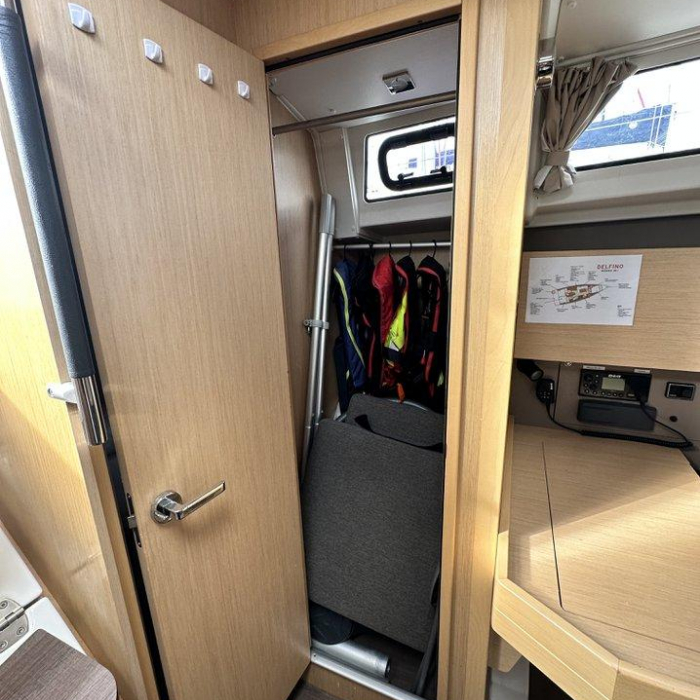 Delfino | Oceanis 38.1 photo 10