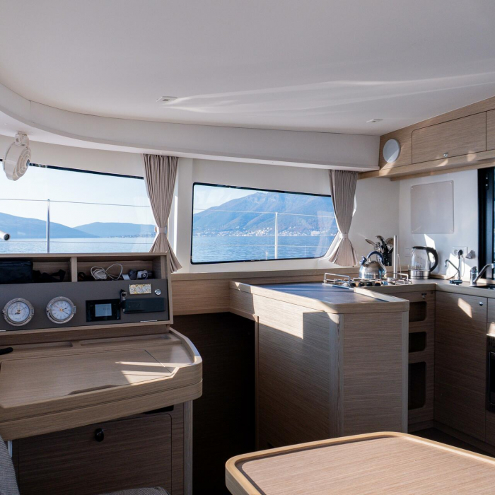 Lyubushka | Lagoon 42 photo 9