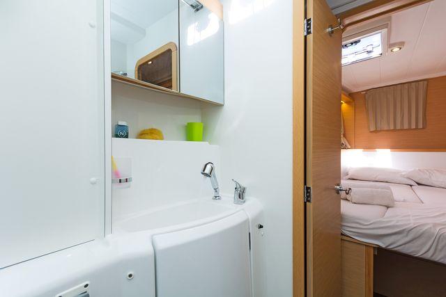 Callisto | Lagoon 400 S2 photo 12