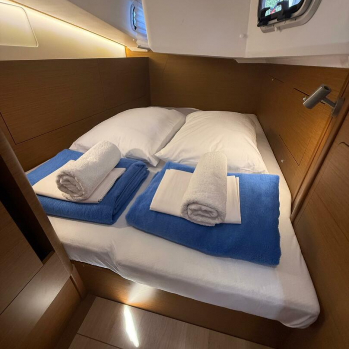 Sunset Kiss | Sun Odyssey 410 photo 13