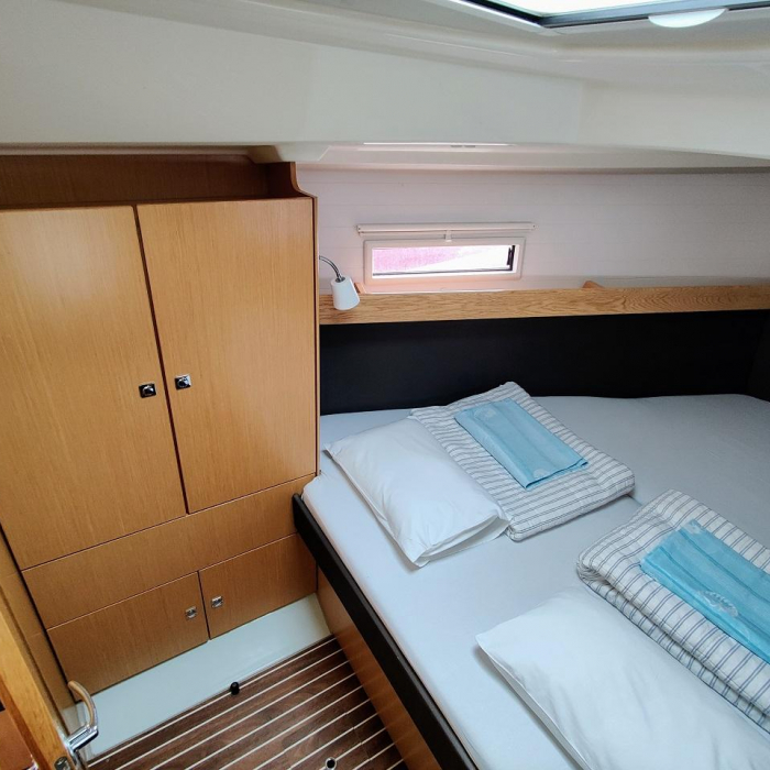 Steluna | Bavaria Cruiser 37 photo 7