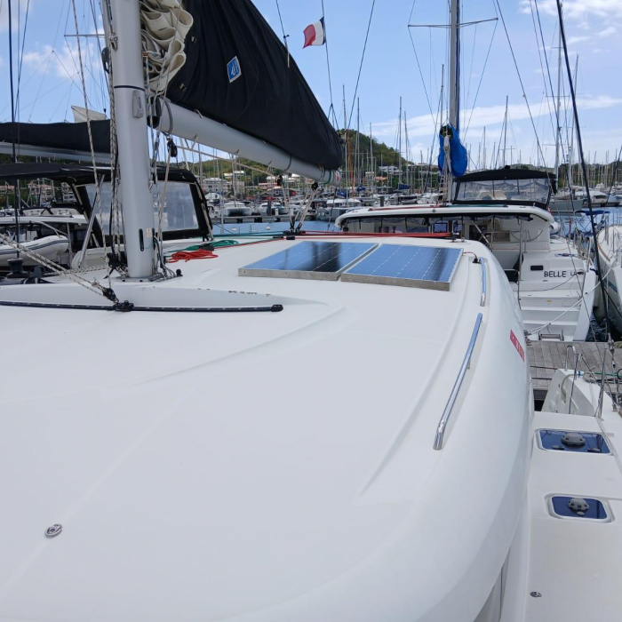 Uiara | Lagoon 42 photo 1