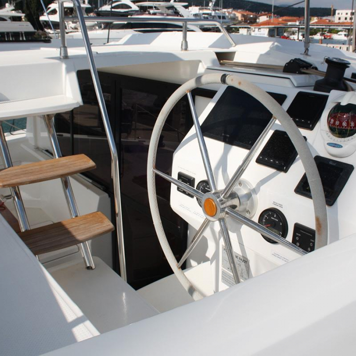 Cata del Mar | Fountaine Pajot Astrea 42 photo 5